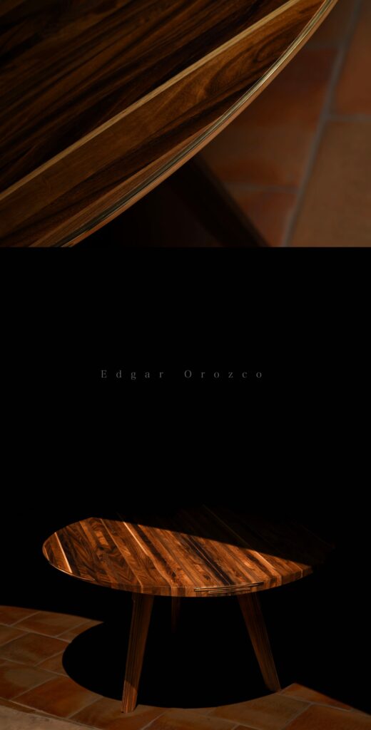 Wood round table, with gold metal decor