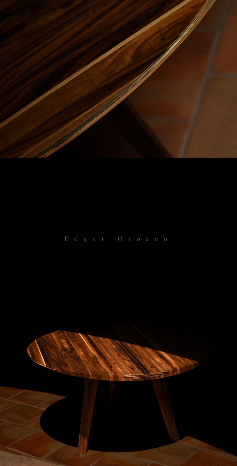 Wood round table, with gold metal decor